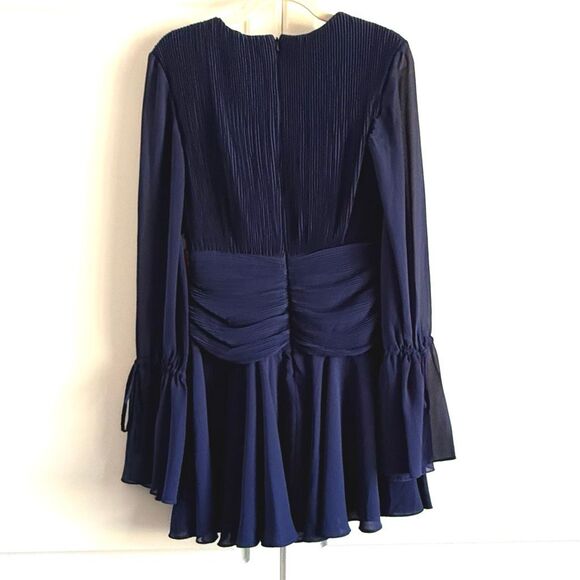 NWT Ieena for Mac Duggal  Pleated Bell Sleeve Chiffon Cocktail Mini Dress, Size - Picture 8 of 13